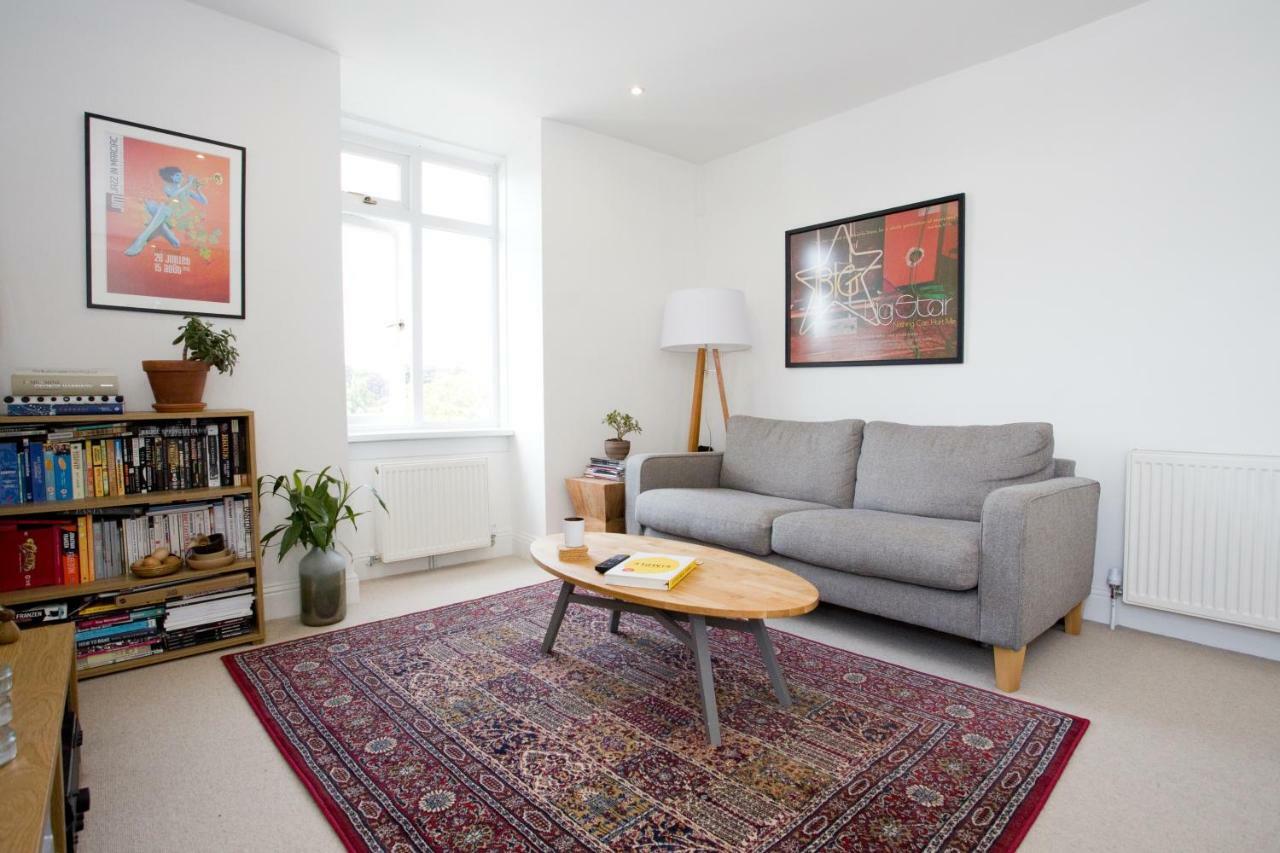 Bright 2 Bedroom Apt - Great Location - Free Parking Bournemouth Eksteriør bilde